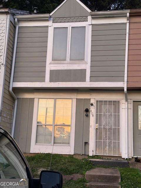 404 Prince Of Wales Property Photo 1