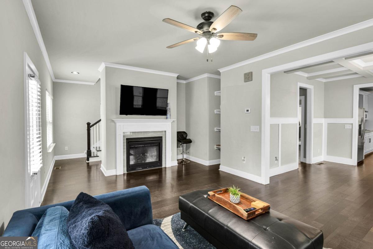 2668 Memorial Drive Se Property Photo 6