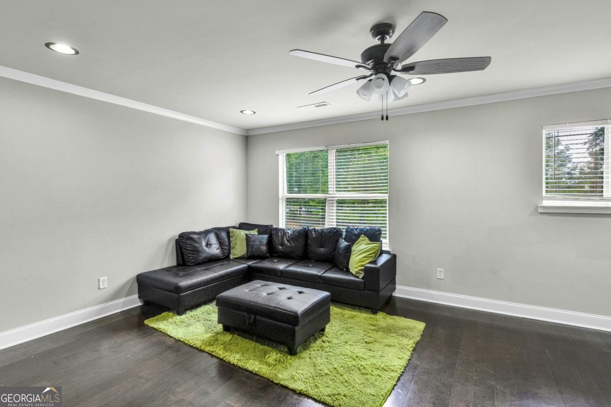 2668 Memorial Drive Se Property Photo 22