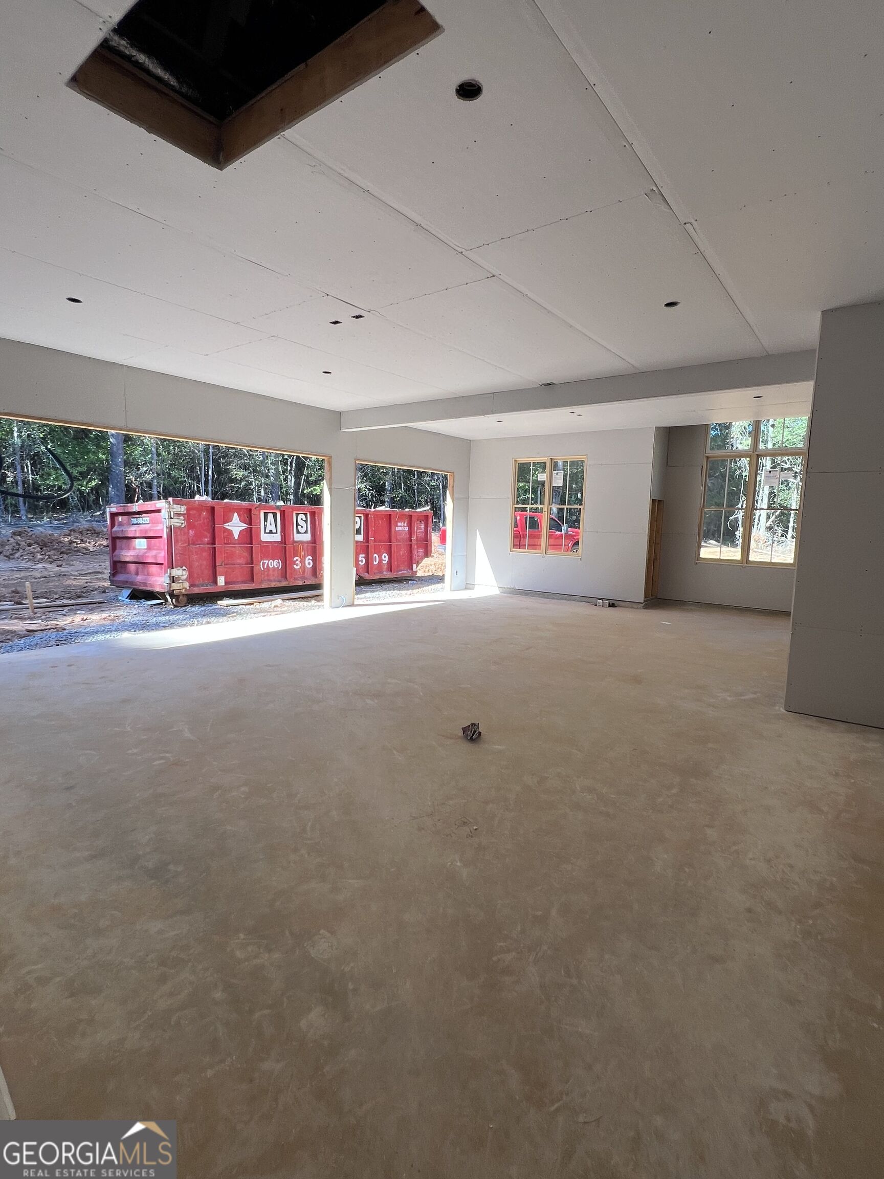 10014 Jefferson River Road Property Photo 6