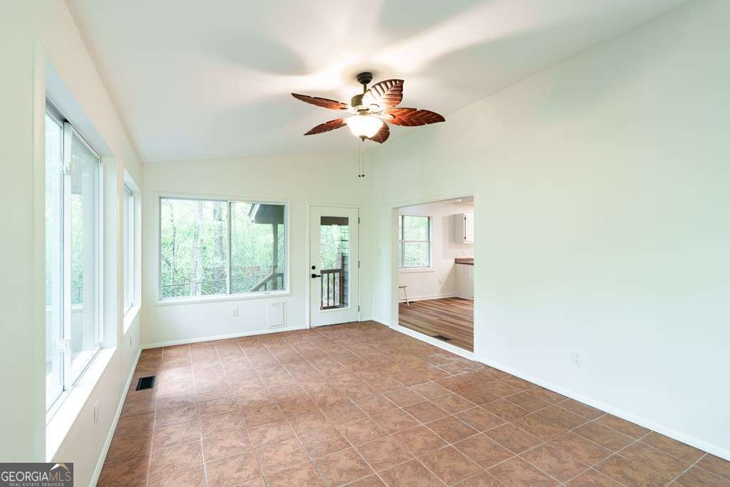169 Autumn Lane Property Photo 16