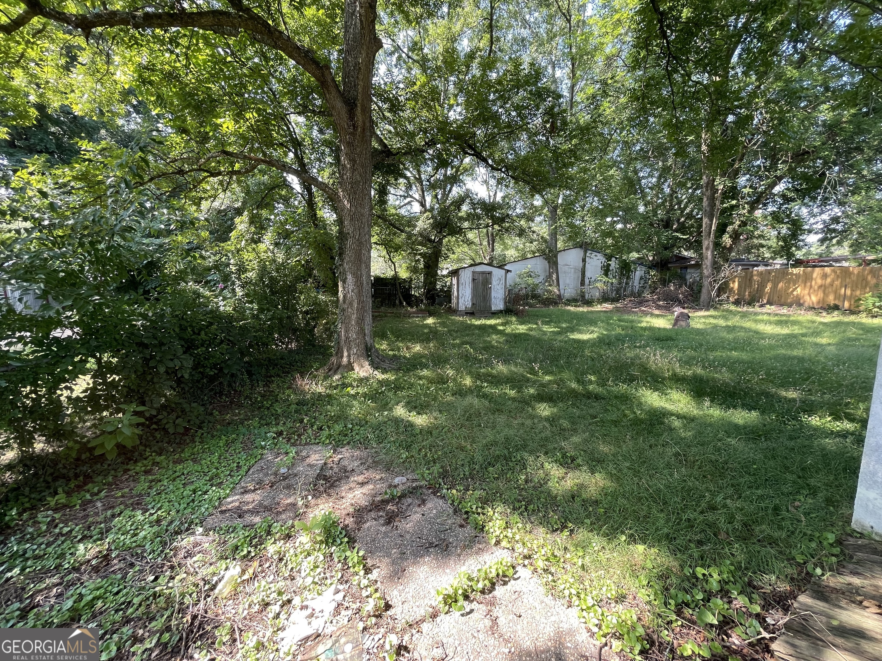 486 Denham Street Property Photo 11