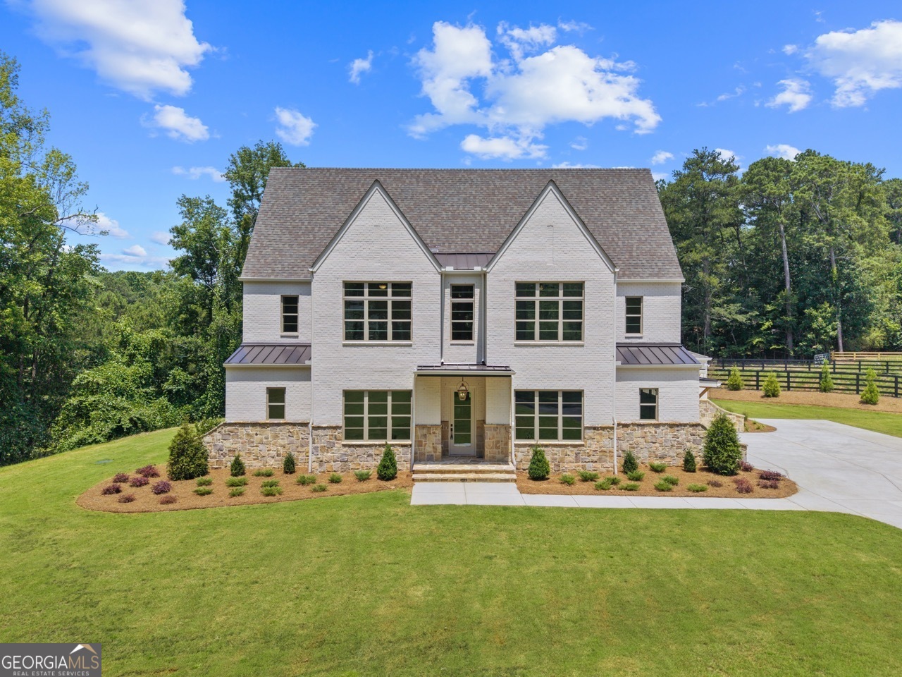 2091 Wilkie Road Property Photo 1
