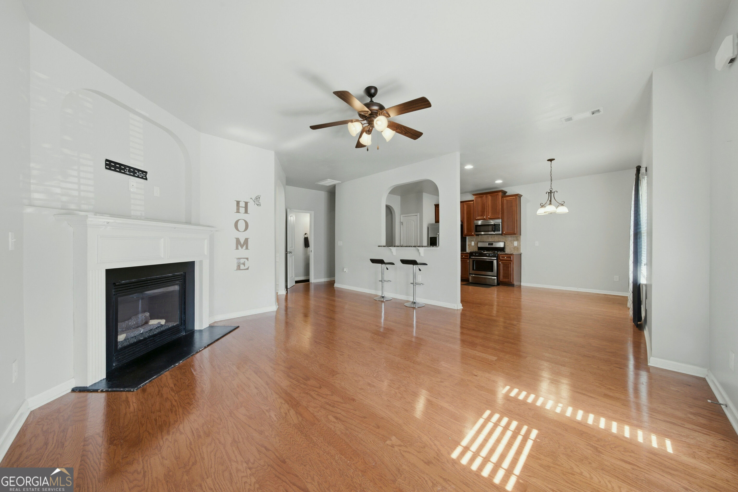 9 Matador Way Property Photo 4