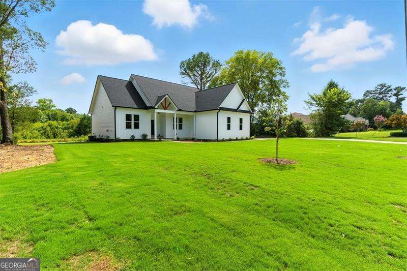 1 Mountain Chase Road Property Photo 3