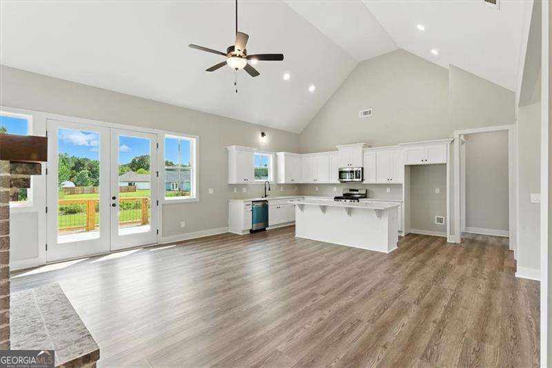 1 Mountain Chase Road Property Photo 14