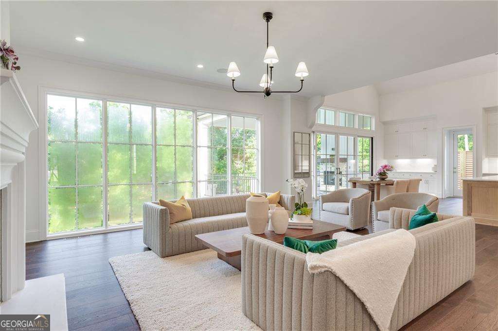 228 Thomas Circle Property Photo 15
