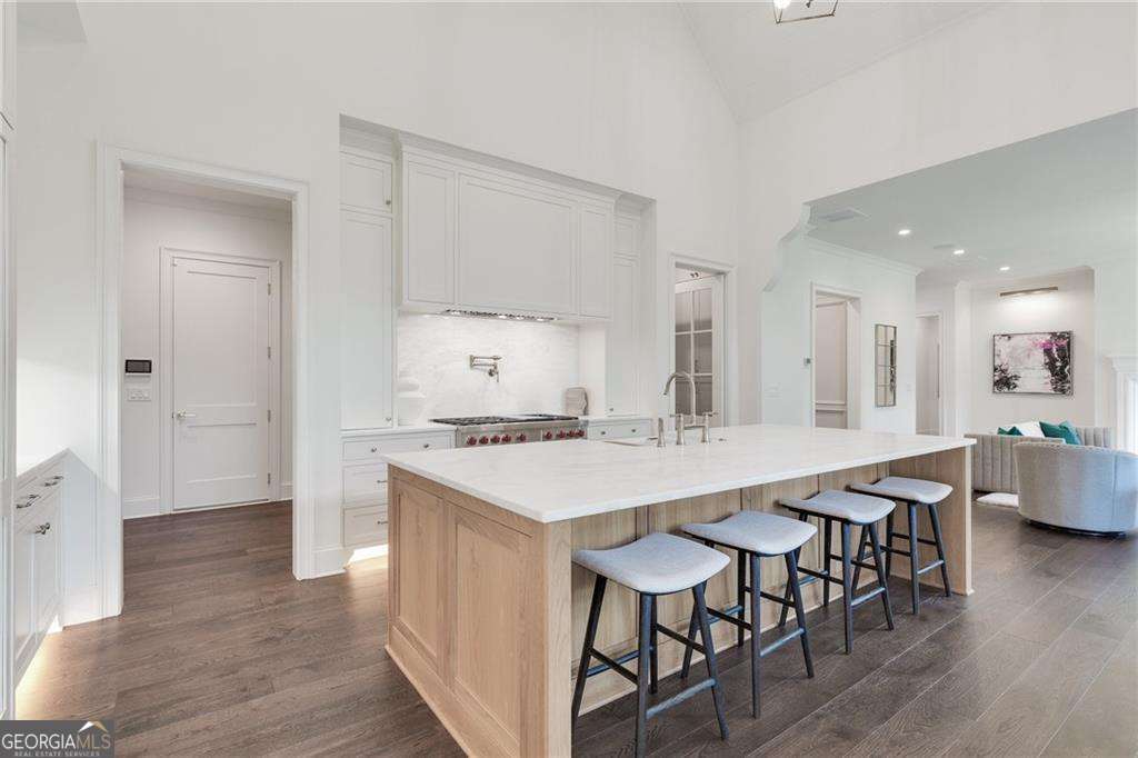228 Thomas Circle Property Photo 16