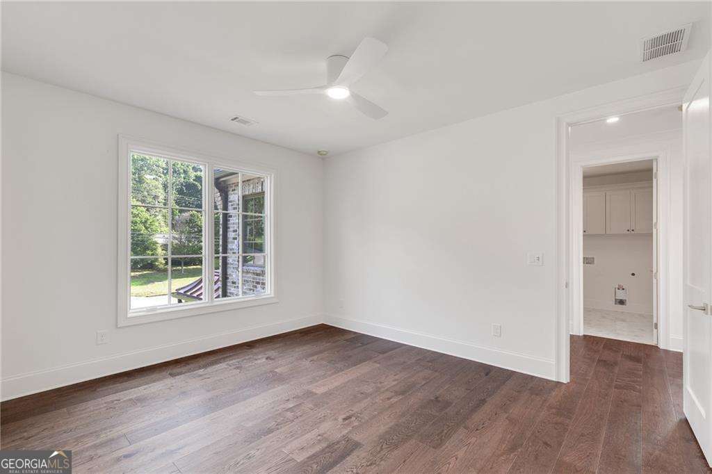 228 Thomas Circle Property Photo 35