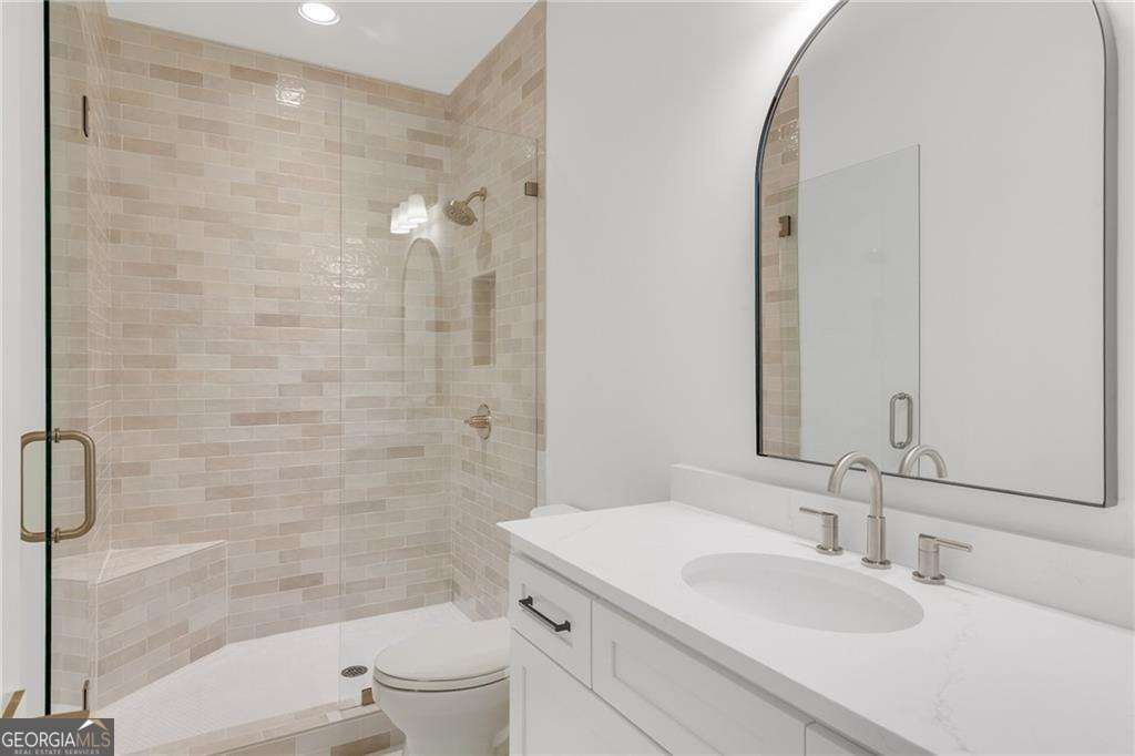 228 Thomas Circle Property Photo 41