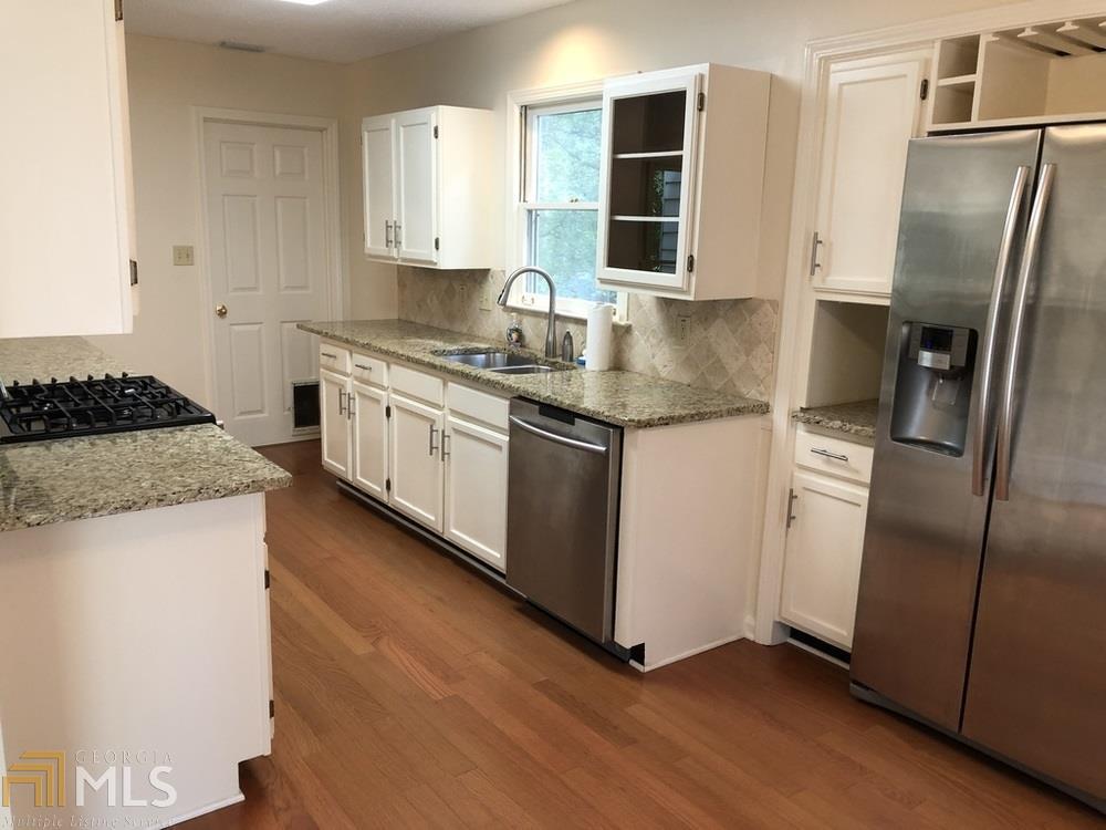 344 Summer Place Property Photo 11