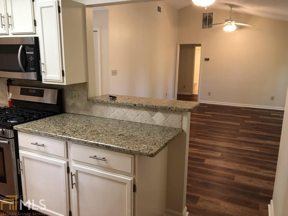 344 Summer Place Property Photo 12