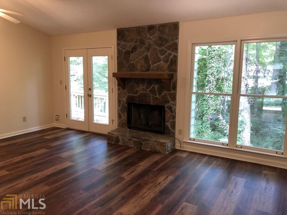 344 Summer Place Property Photo 13