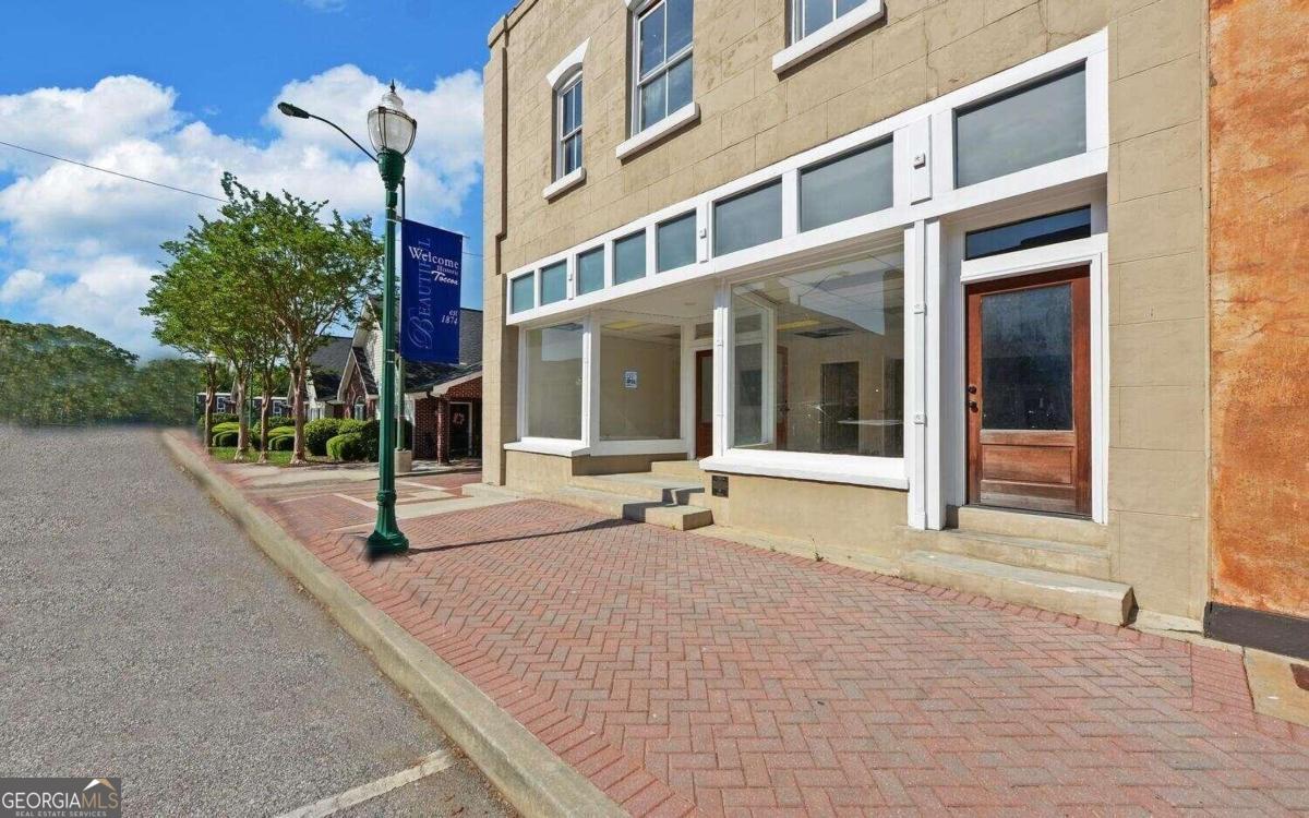 111 N Sage Street Property Photo 3