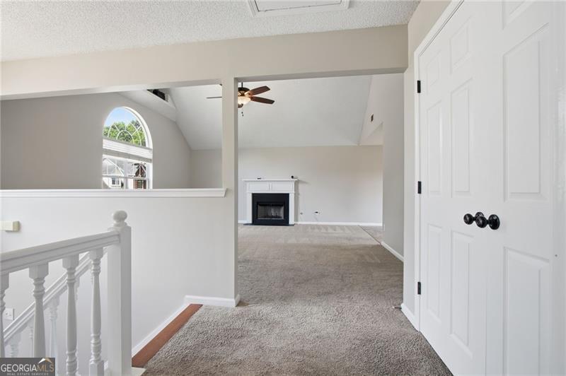 5949 Idlewood Place Property Photo 3