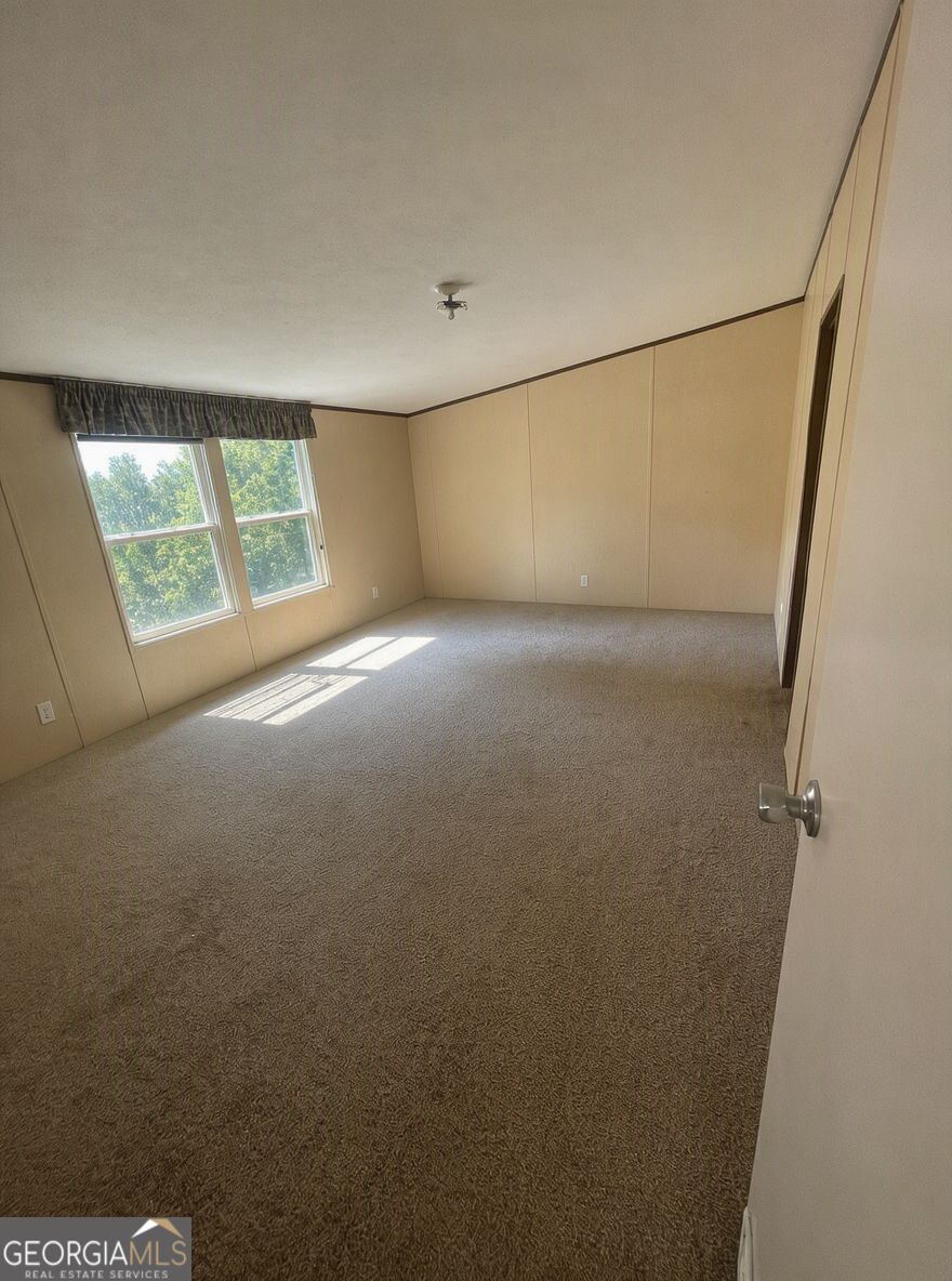 35 Brent Circle Sw Property Photo 6