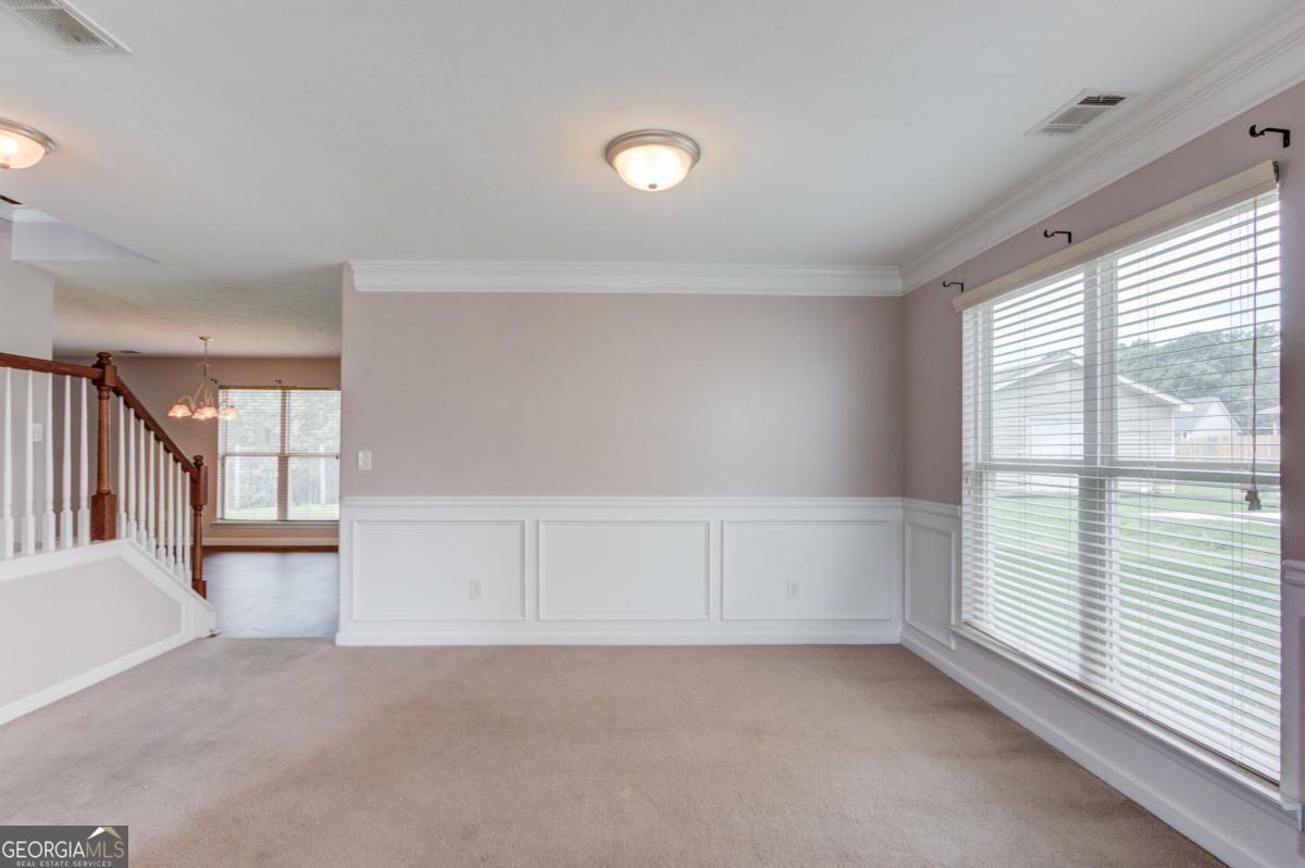 1669 Dillard Way Property Photo 8