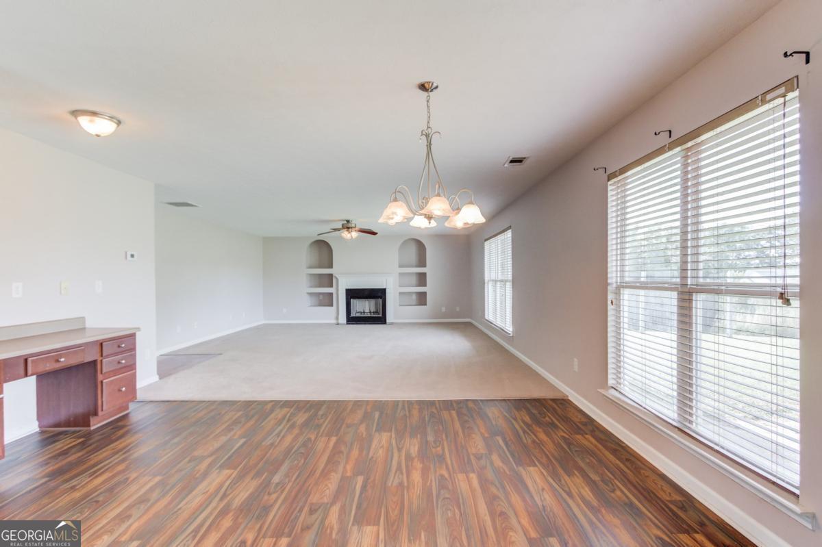 1669 Dillard Way Property Photo 10