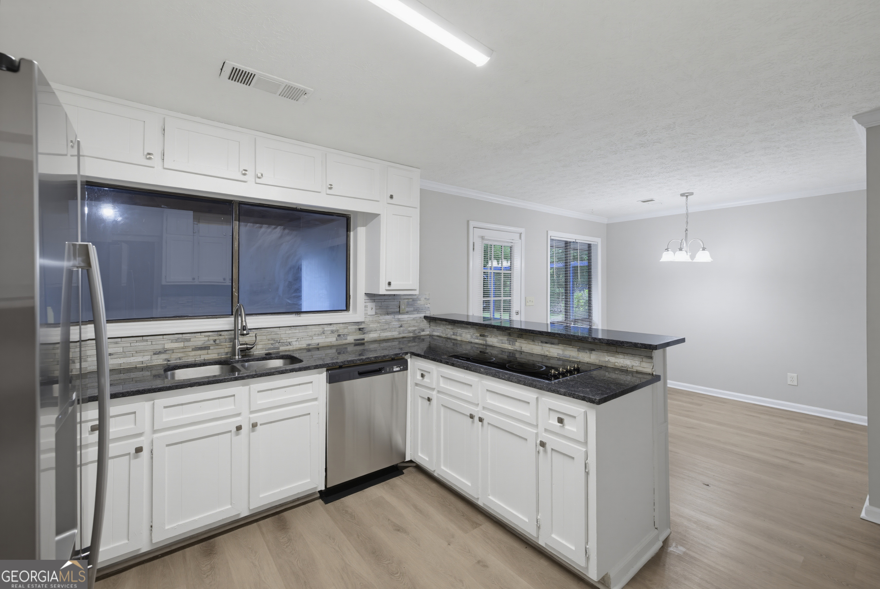 2544 Highland Drive Se Property Photo 11