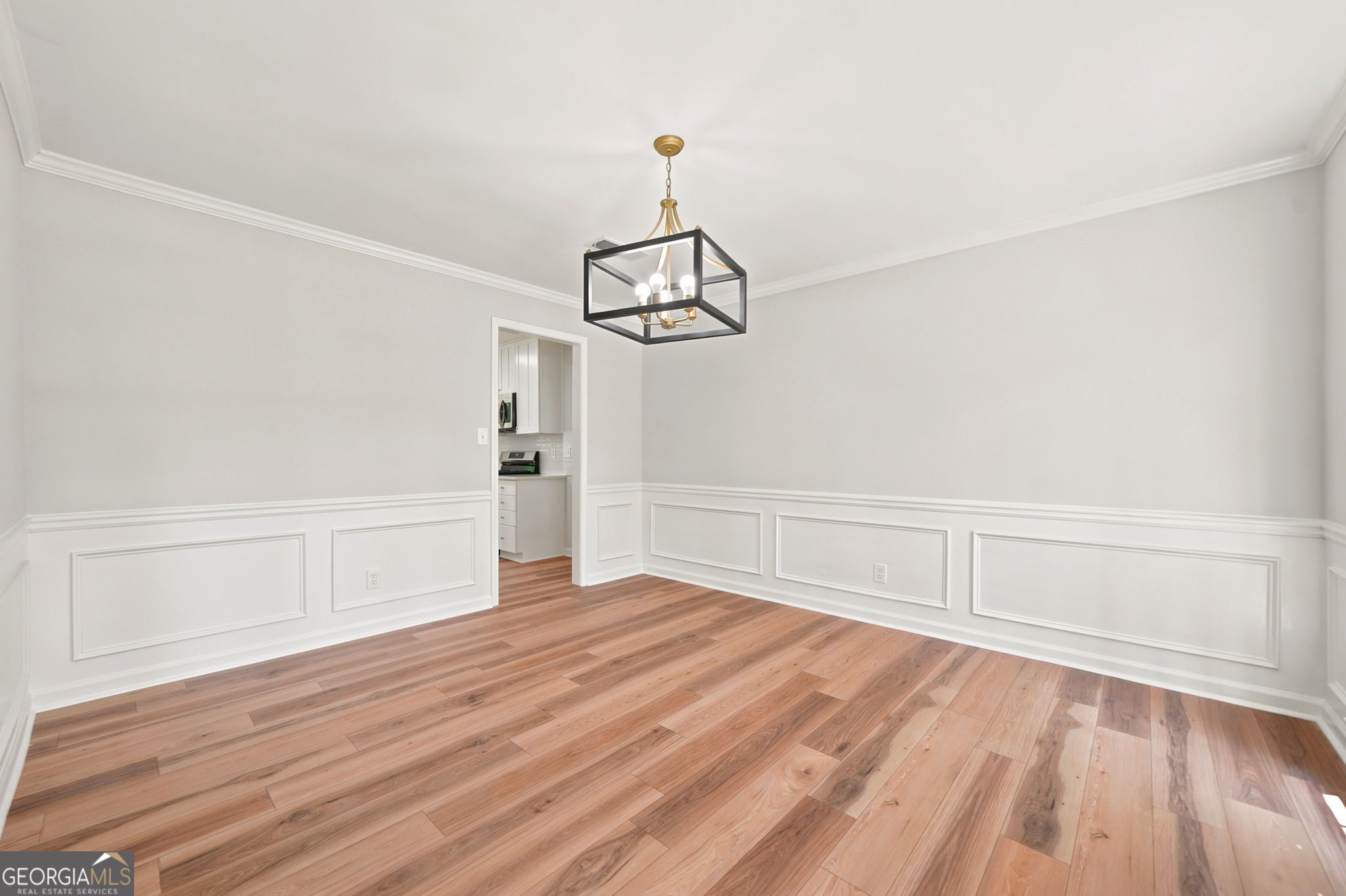 4933 Willow Creek Drive Property Photo 11
