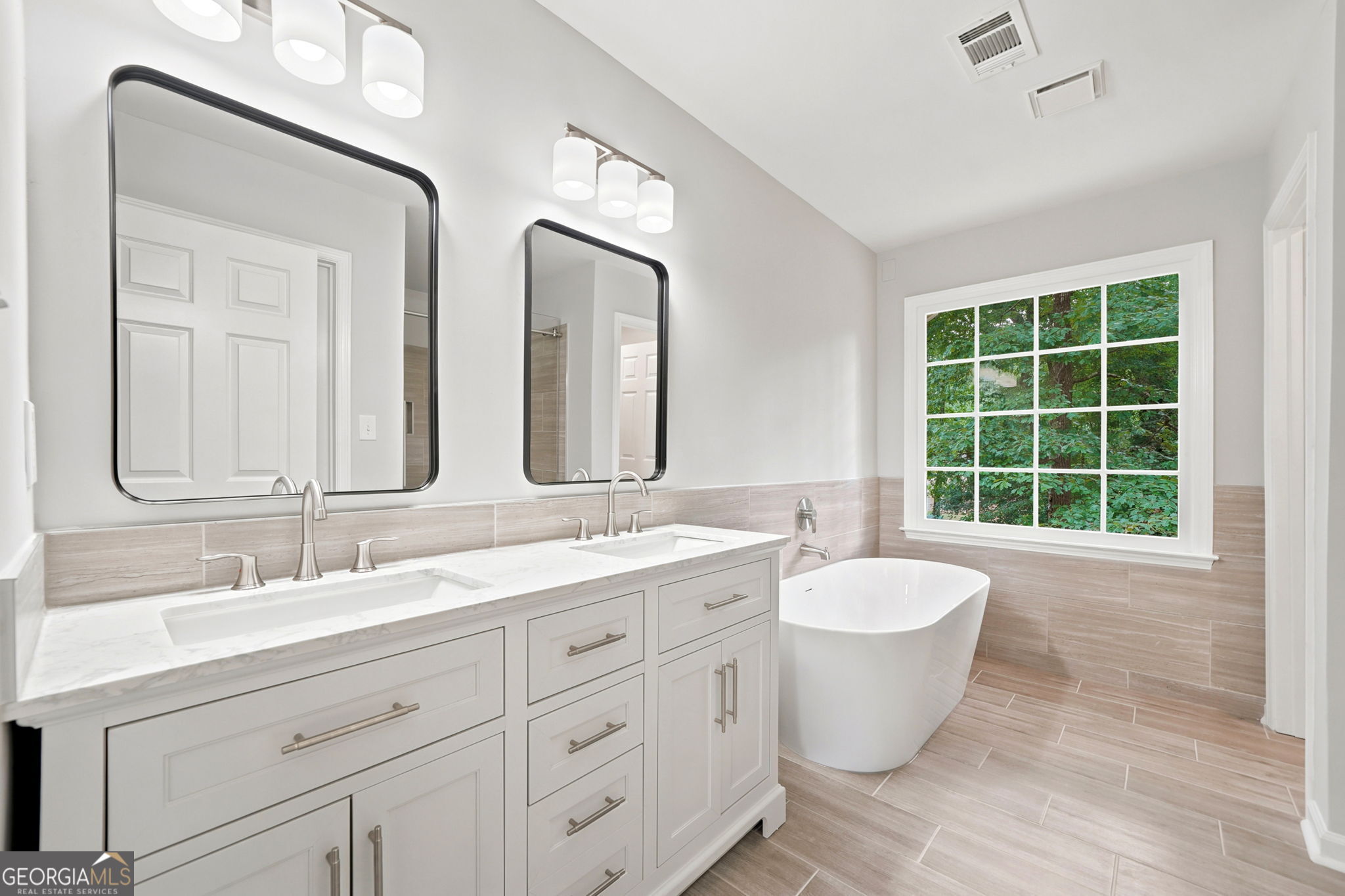 4933 Willow Creek Drive Property Photo 41