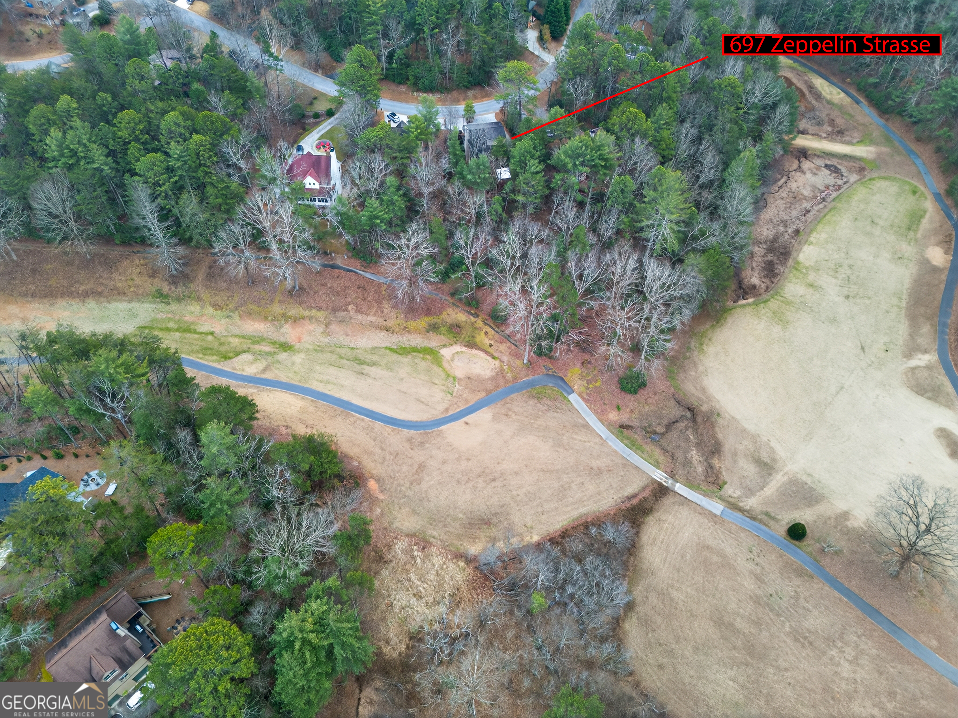 697 Zeppelin Strasse Property Photo 4