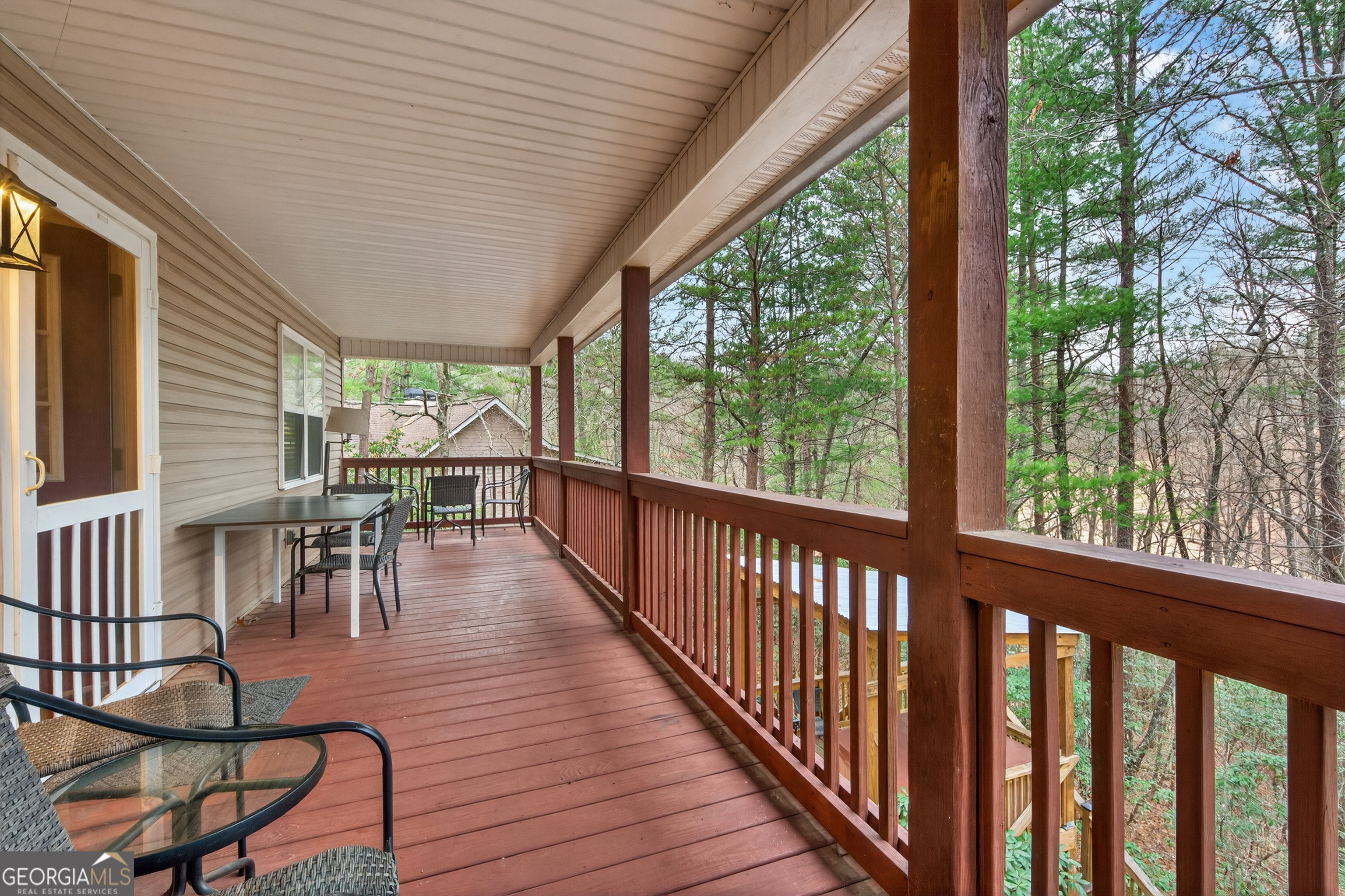 697 Zeppelin Strasse Property Photo 6
