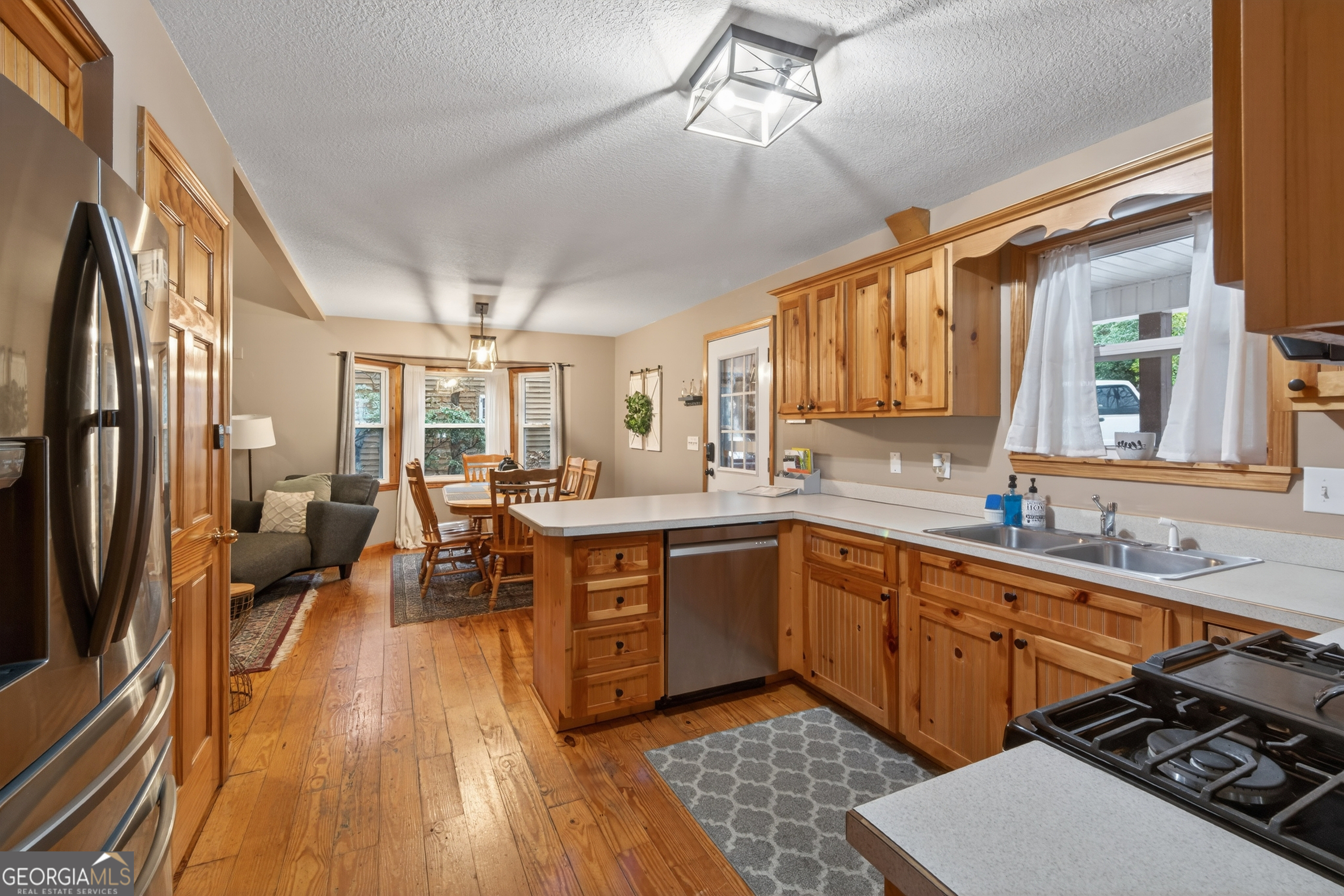 697 Zeppelin Strasse Property Photo 16