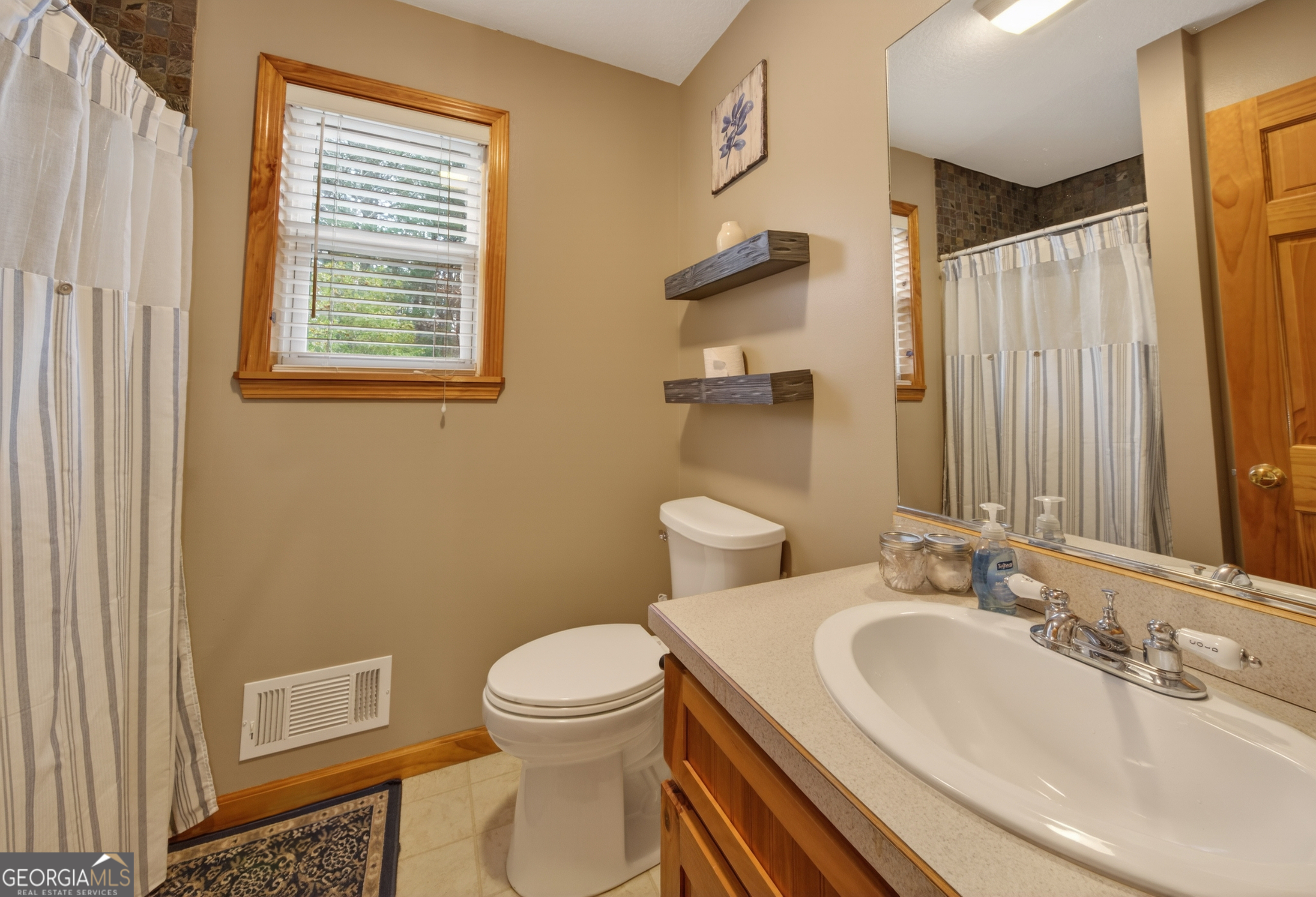 697 Zeppelin Strasse Property Photo 23