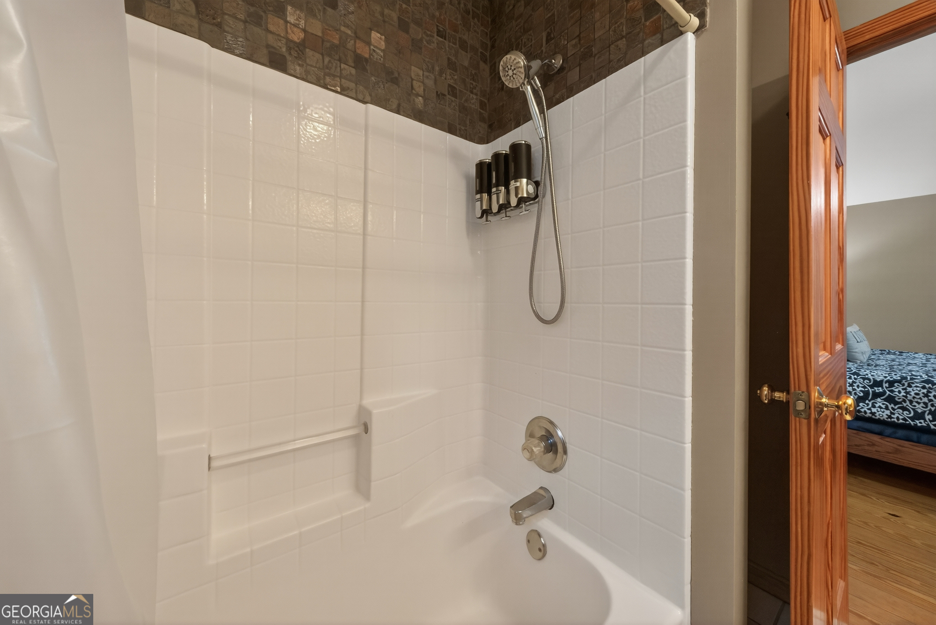 697 Zeppelin Strasse Property Photo 32