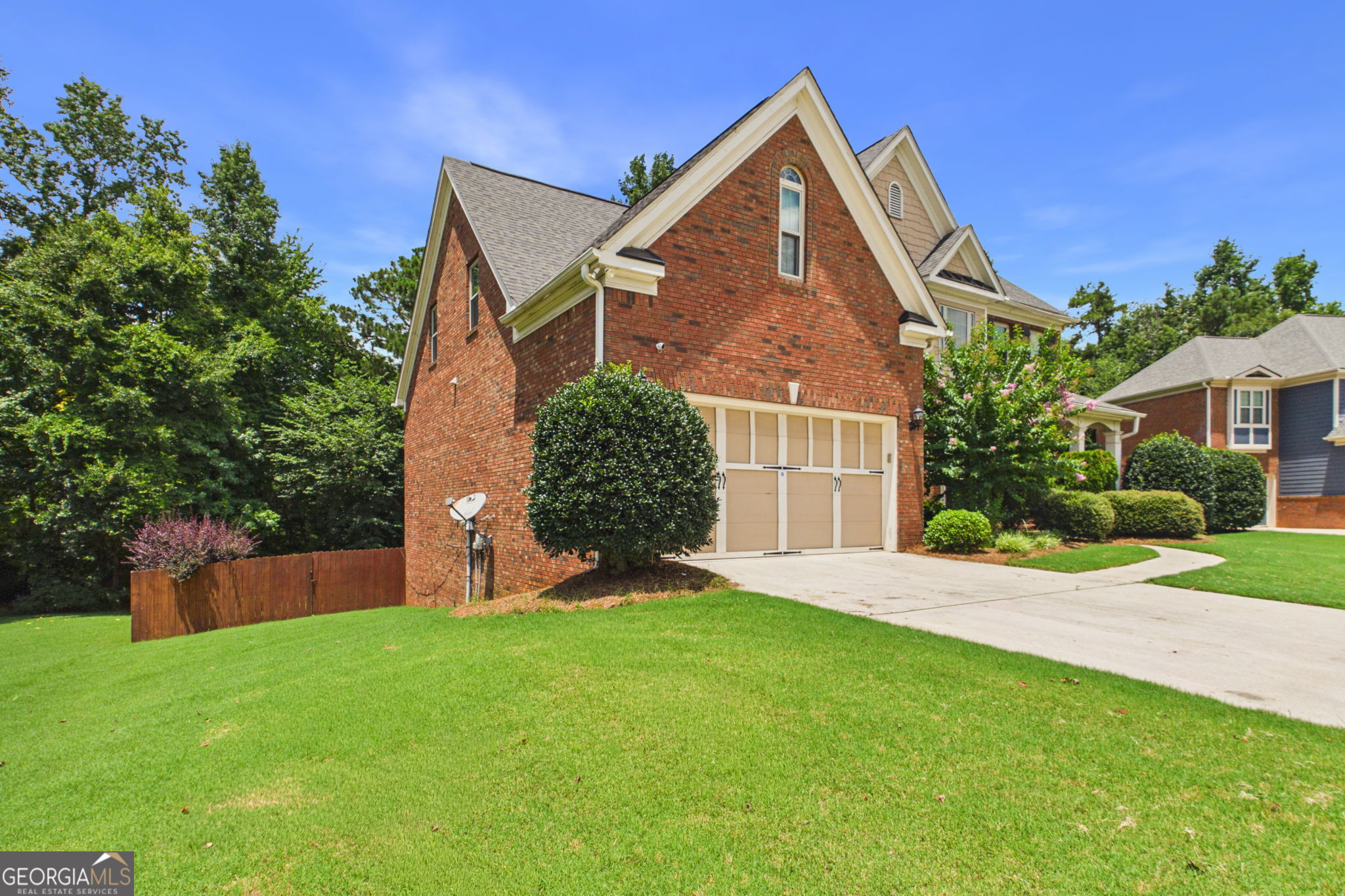 104 Windward Hills Property Photo 4