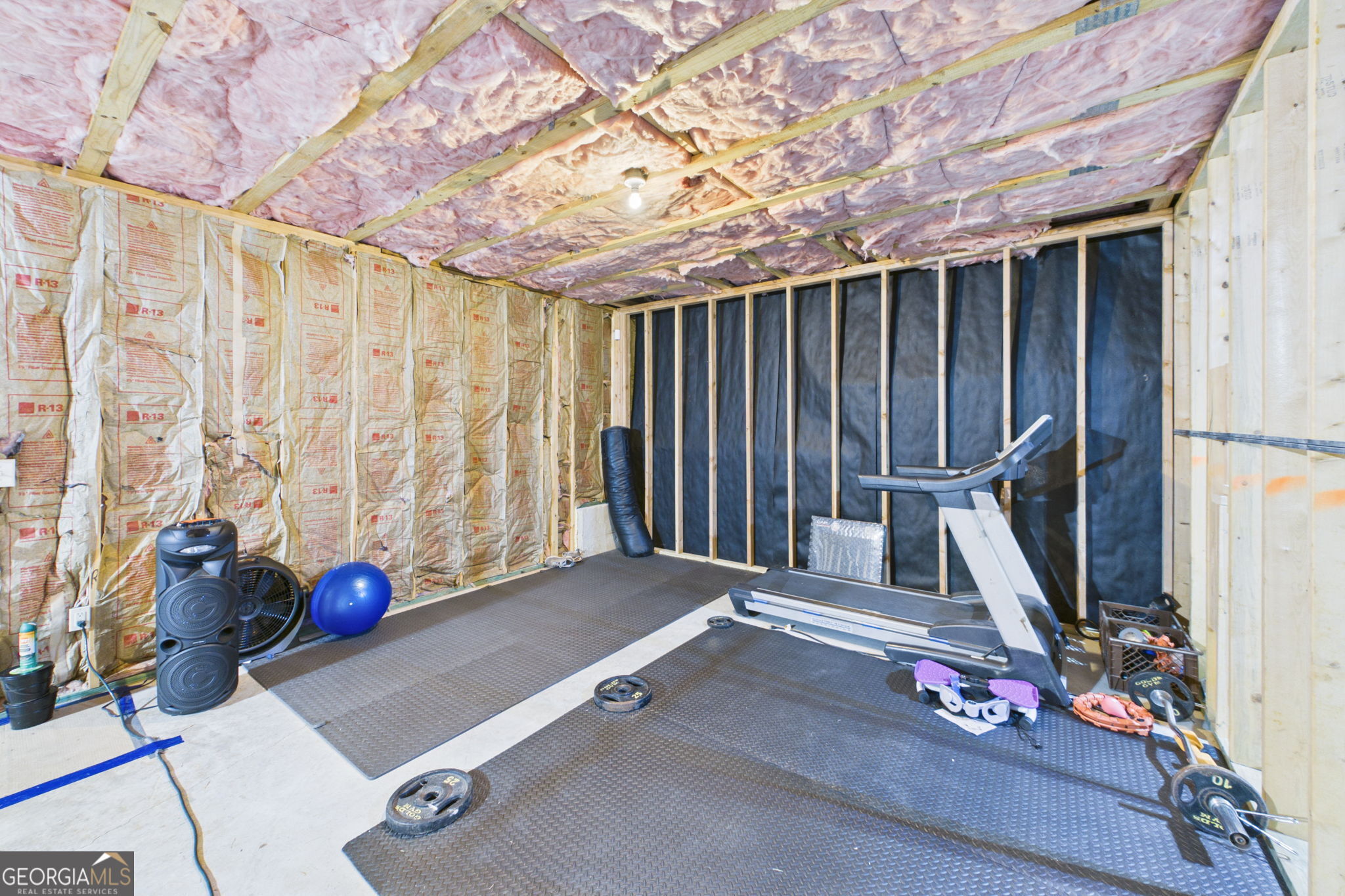 104 Windward Hills Property Photo 14
