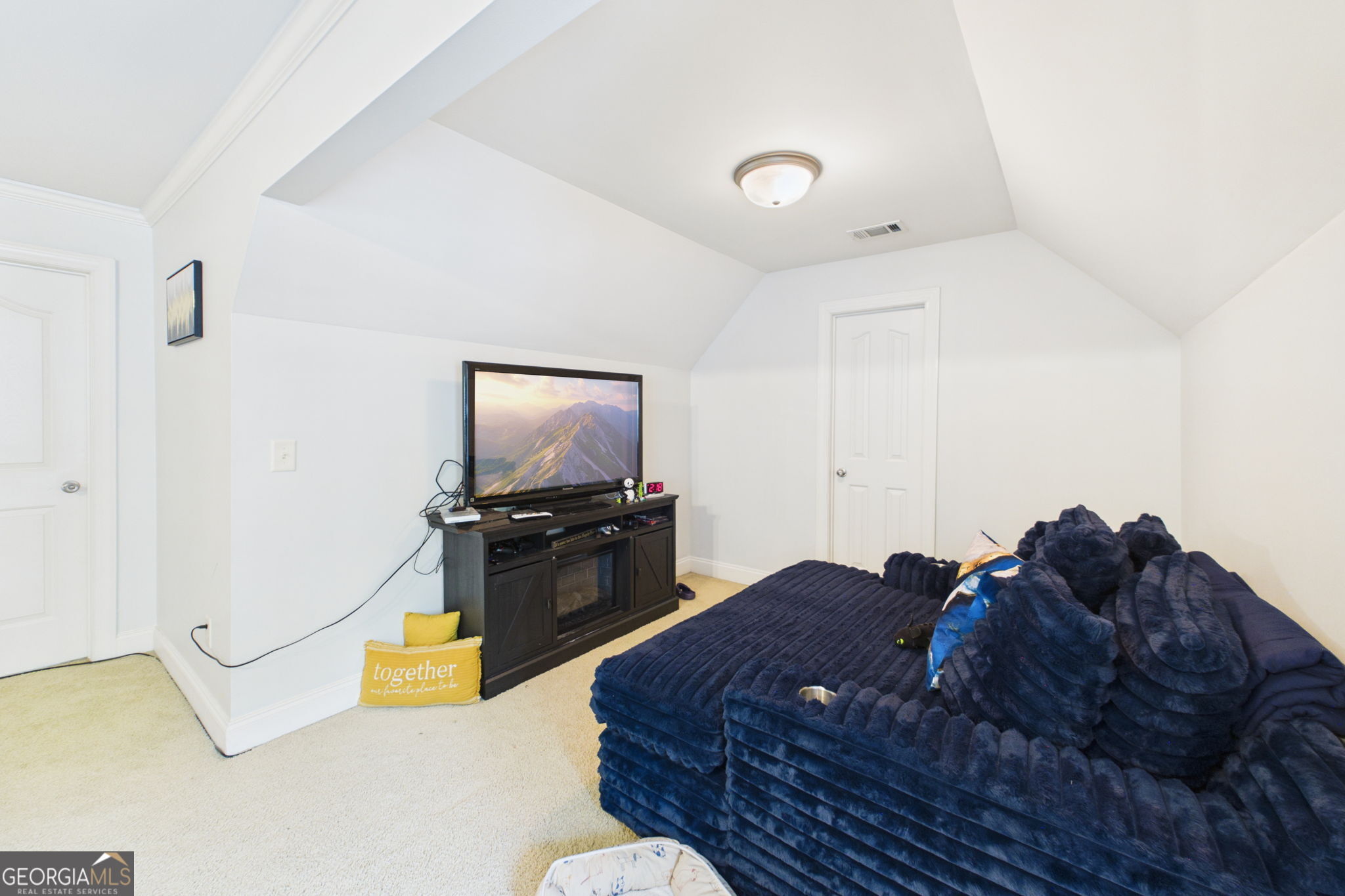 104 Windward Hills Property Photo 31