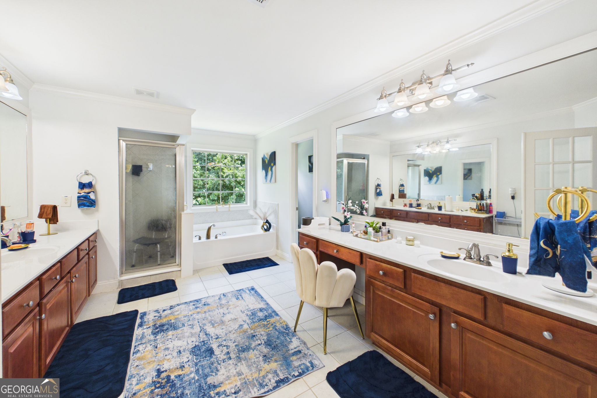 104 Windward Hills Property Photo 33