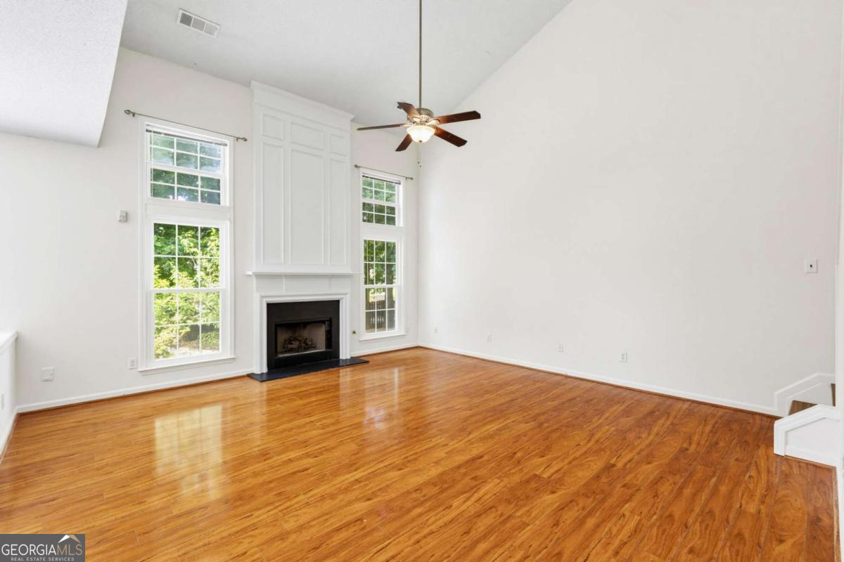 490 Chippenham Court Property Photo 11