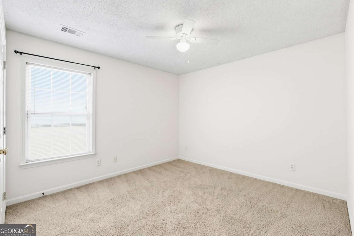 490 Chippenham Court Property Photo 26