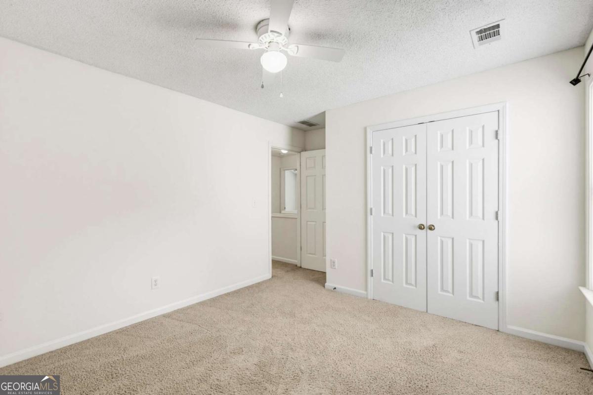 490 Chippenham Court Property Photo 27