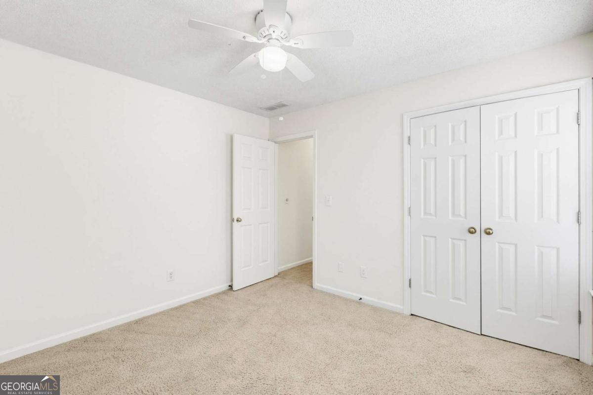 490 Chippenham Court Property Photo 31