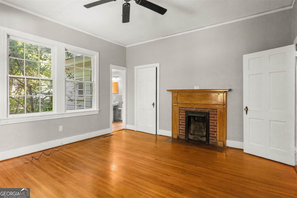 407 S Main Street Property Photo 18