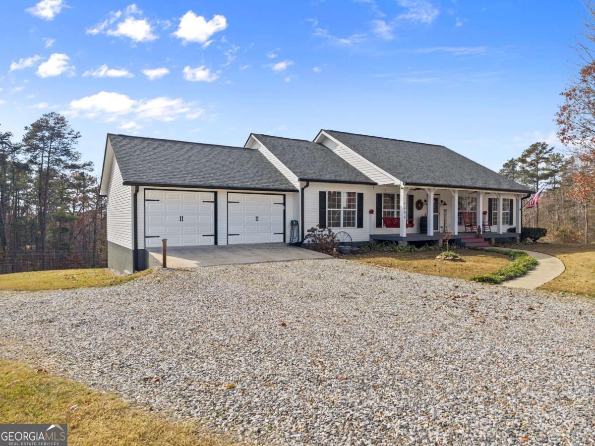 4264 Highway 105 Property Photo 2