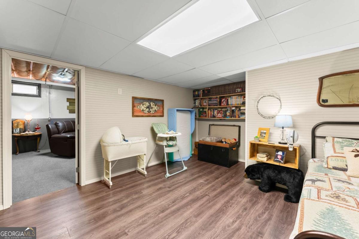 4264 Highway 105 Property Photo 40