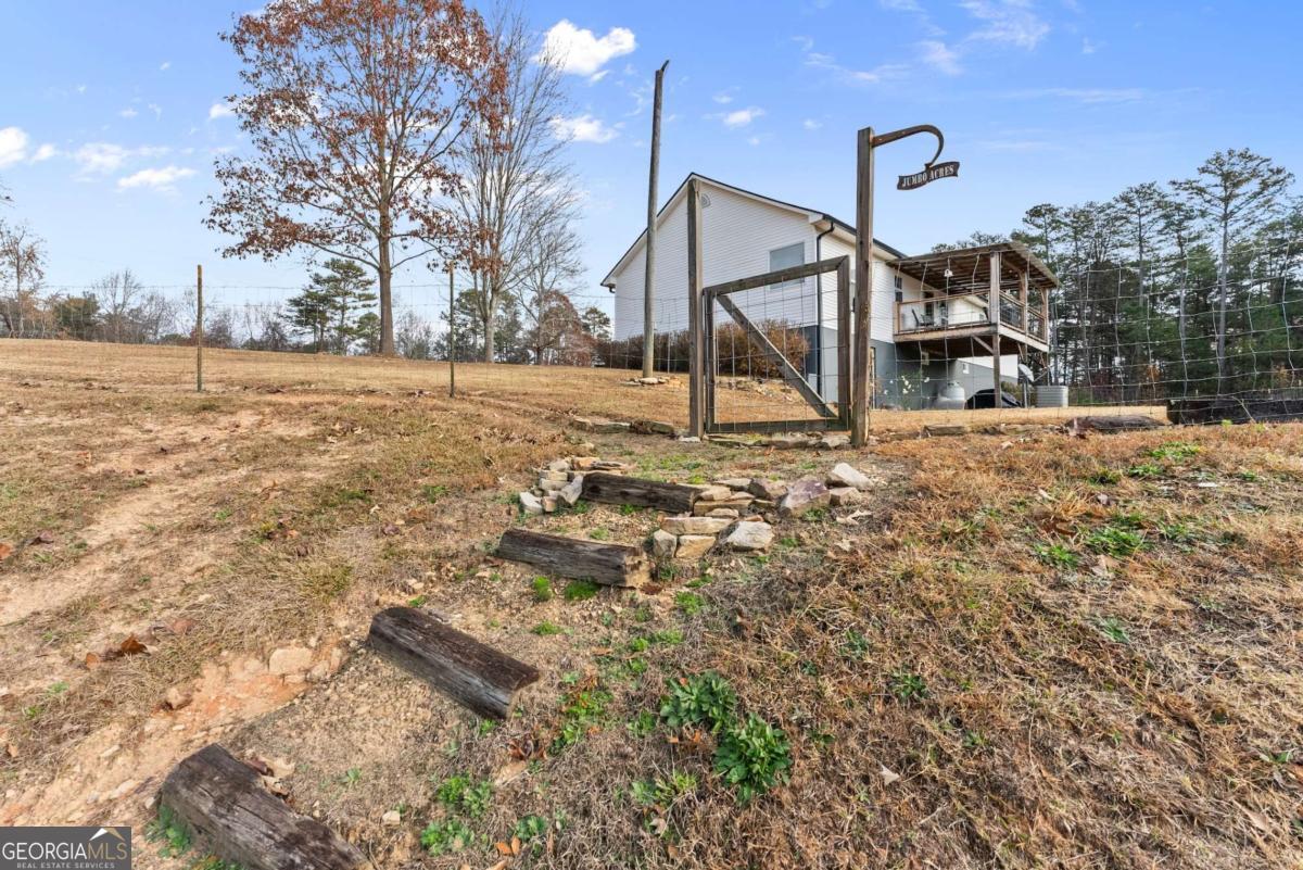4264 Highway 105 Property Photo 52