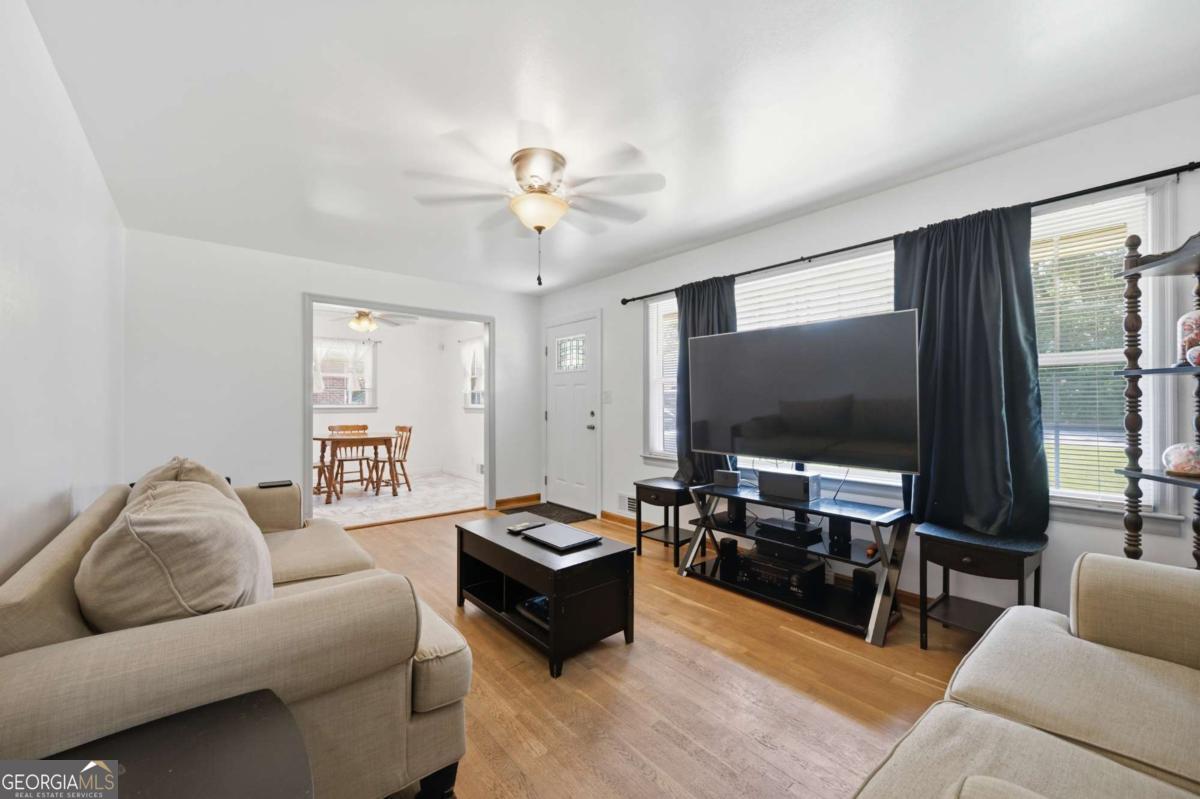 3375 Emerson Street Se Property Photo 5