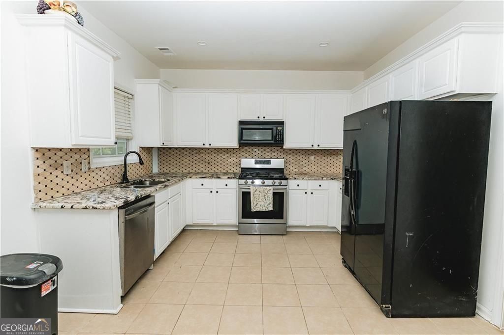 1112 Willow Crest Way Property Photo 8