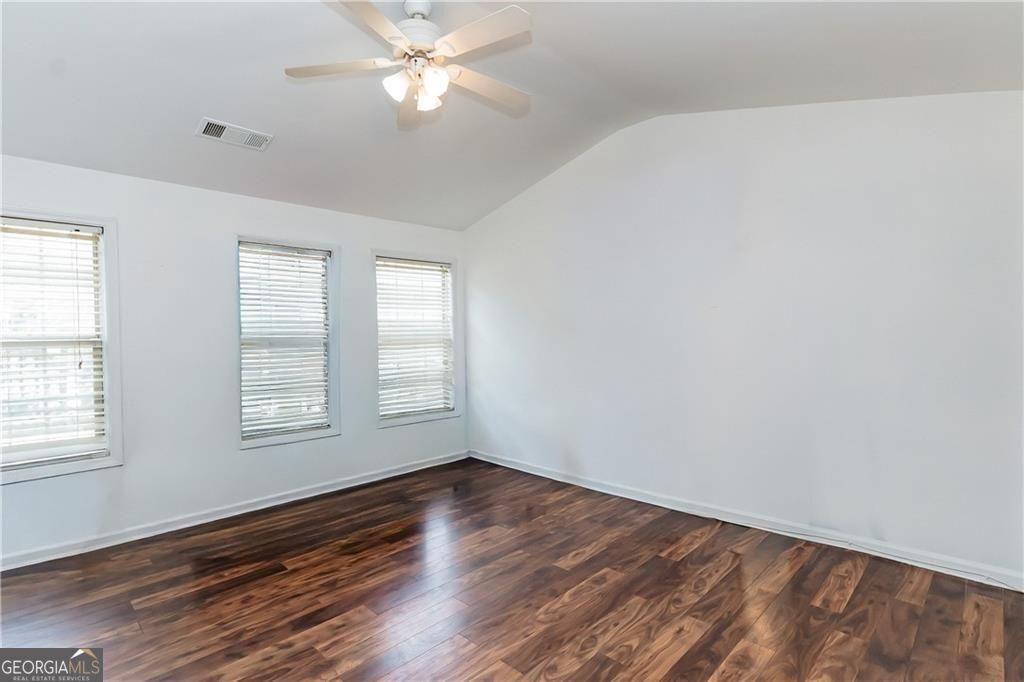 1112 Willow Crest Way Property Photo 18