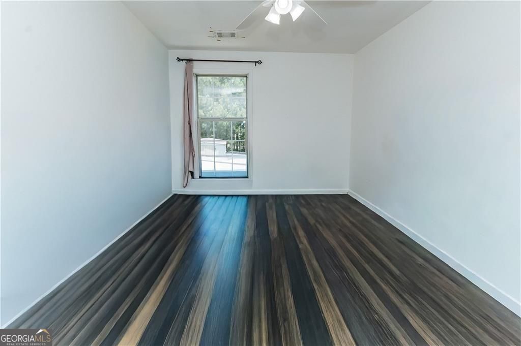 1112 Willow Crest Way Property Photo 28