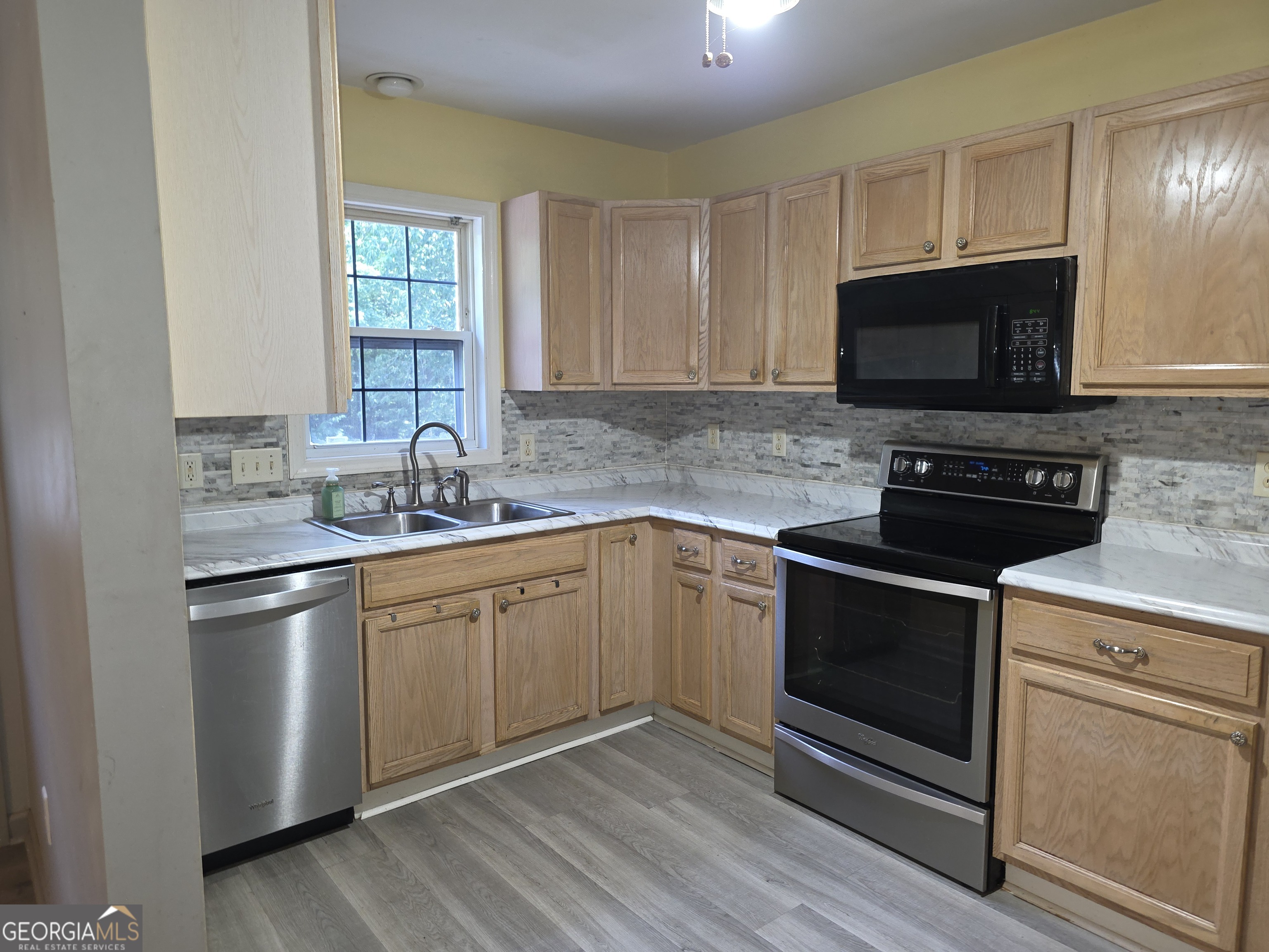 71 Frances White Road Property Photo 8