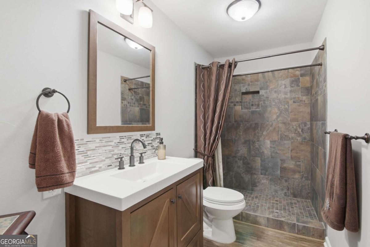1005 Coleridge Way Property Photo 30