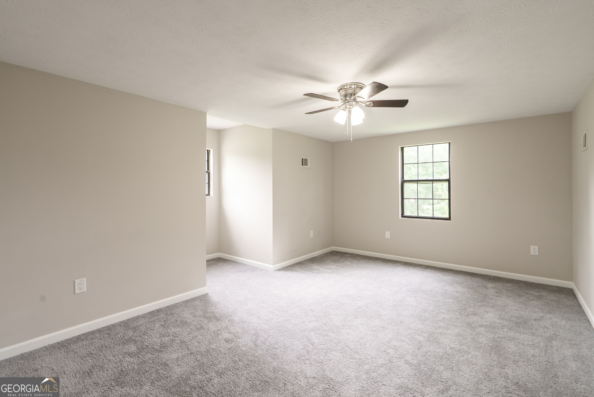 106 Newport Road Ne Property Photo 32
