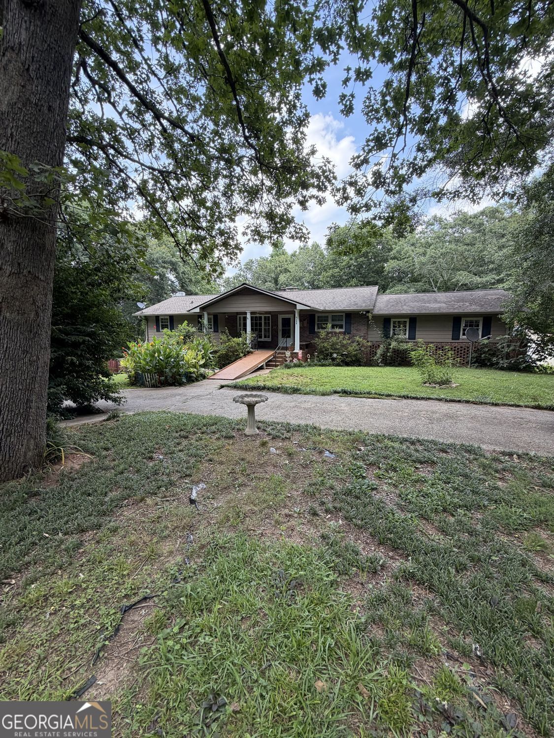 329 RIVERBEND Drive